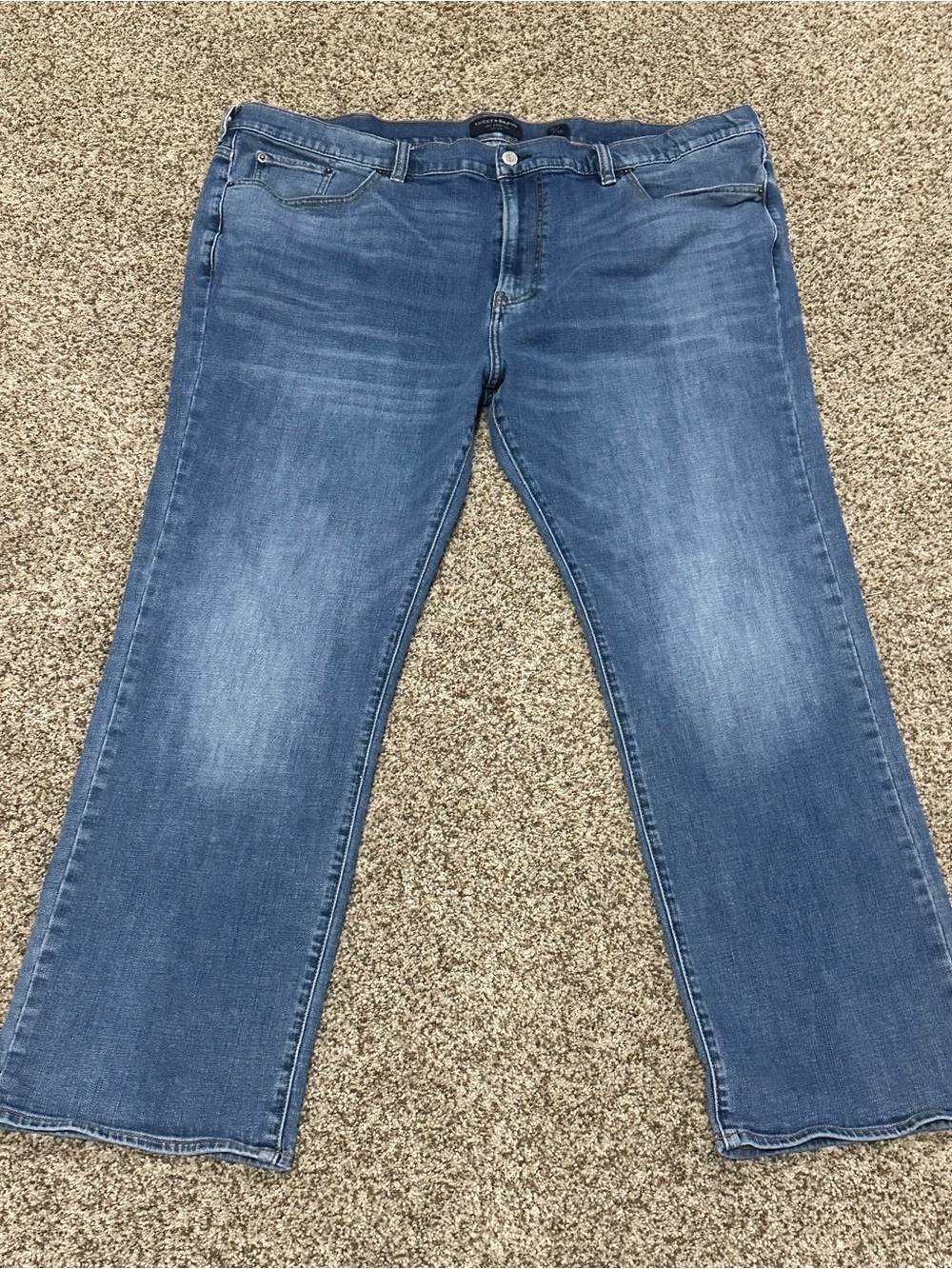 Lucky Brand Men's Medium Blue 181 Relaxed Straight Jeans